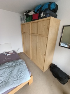 View Photo 2025-10
