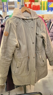 photo/8bdc4886-ad06-4ed8-85ed-5ca0193cfe1a-3